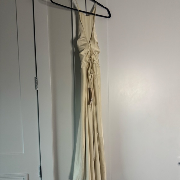 KEEPSAKE THE LABERL | KENNEDY MIDI DRESS NWT - Picture 4 of 5